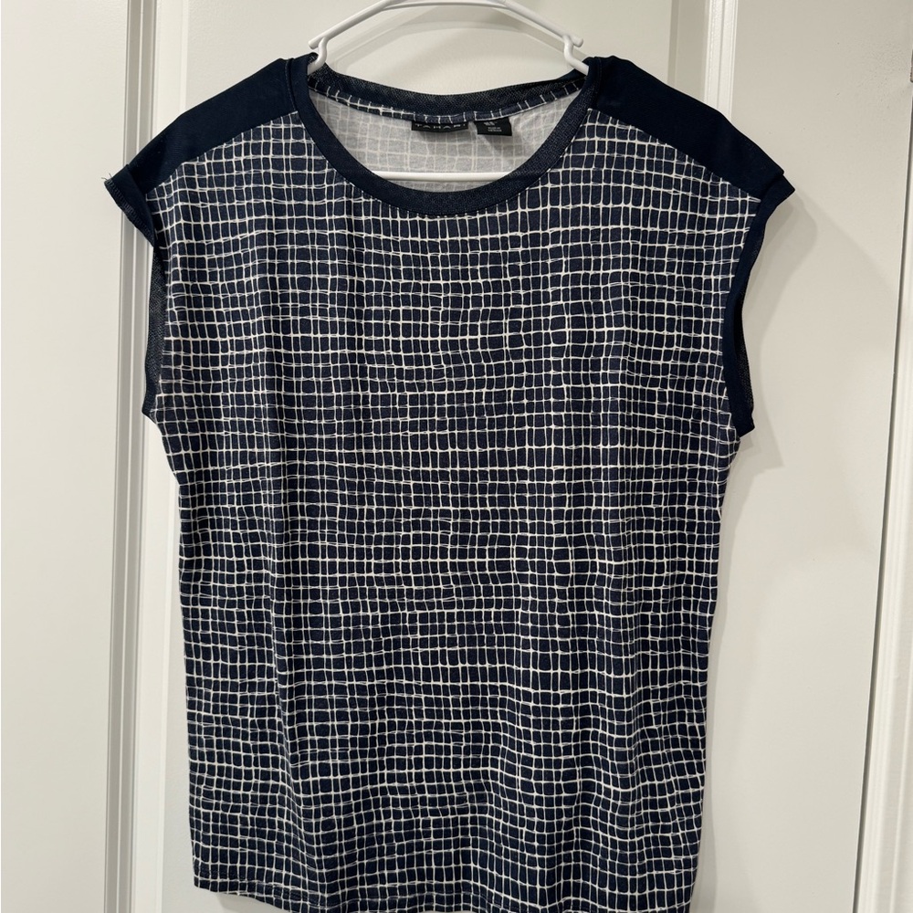 Tahari Sleeveless Top | Blue and White